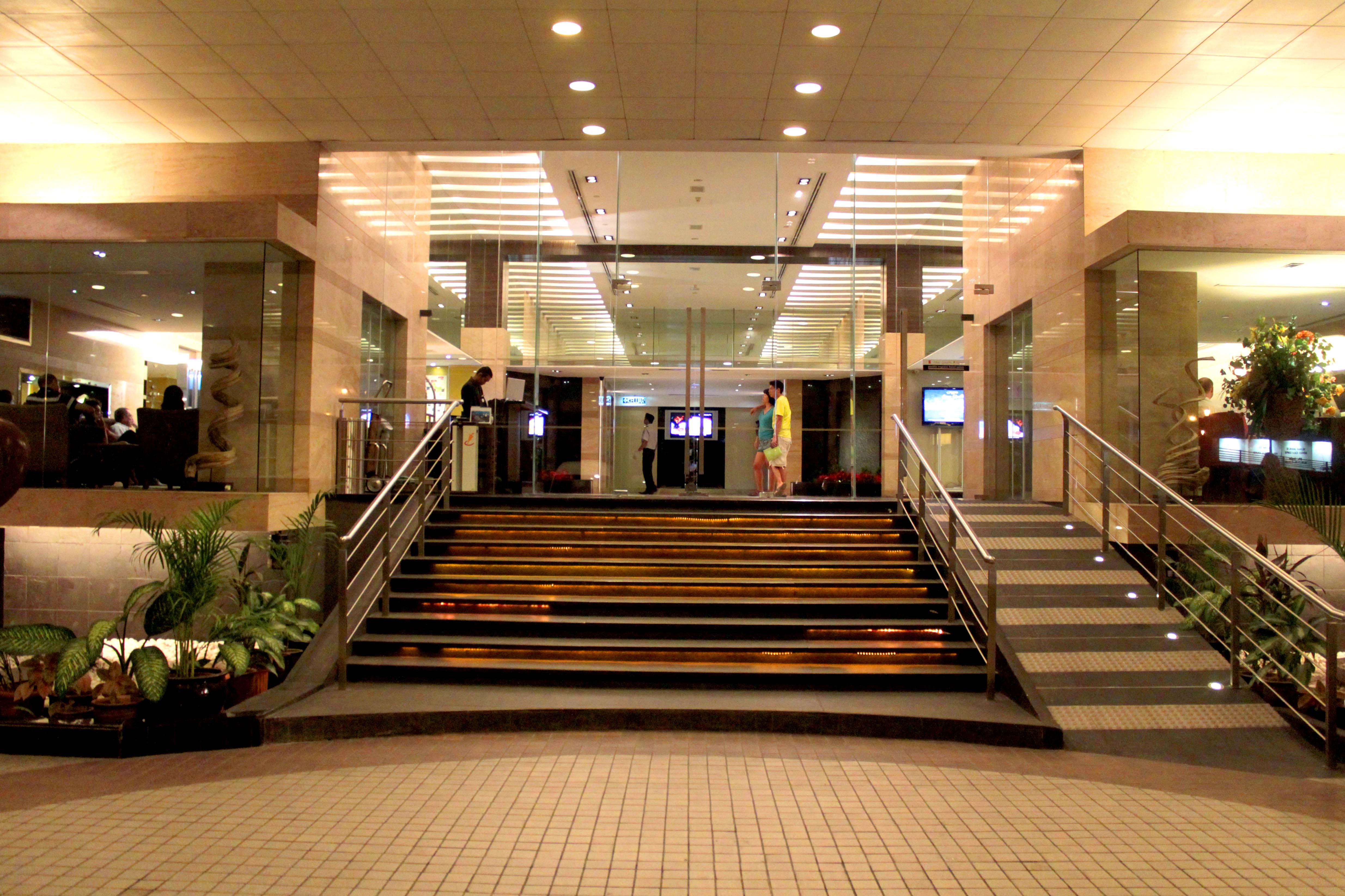 Pacific Regency Hotel Suites Kuala Lumpur Exterior foto The lobby of the hotel